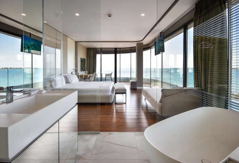 בית מלון כפרי Yacht