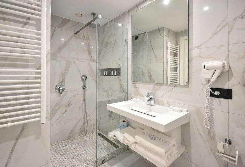 בית מלון כפרי Yacht