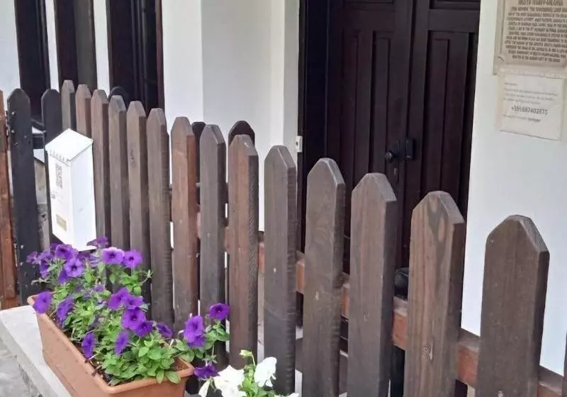 پانسیون History Inn Unique Guest House