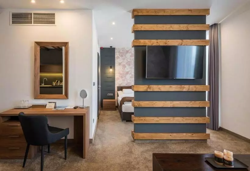 Hotelli Várda Sport