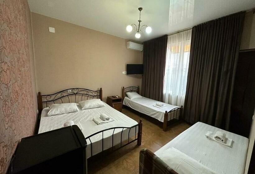 پانسیون Guest House Atlant