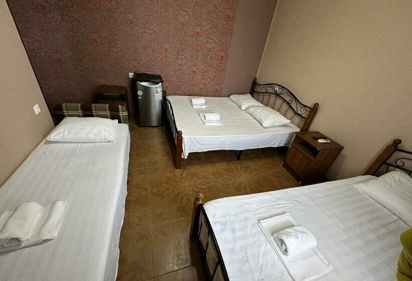 پانسیون Guest House Atlant