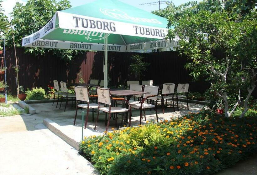 پانسیون Guest House Atlant