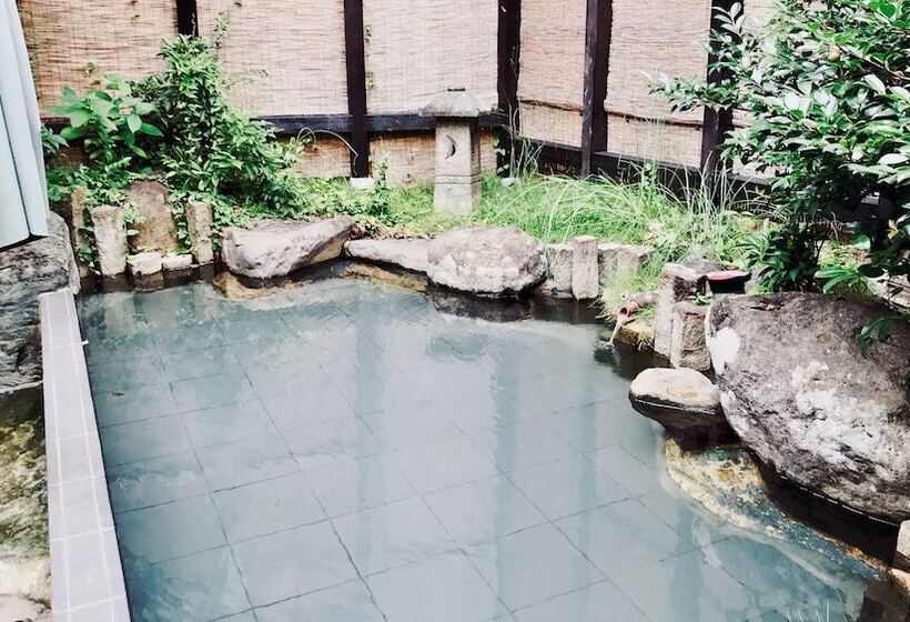 Пансион Atami Onsen Guesthouse Nagomi