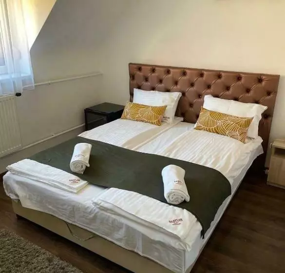 Majatalo Babylon Pizzéria Vendégház