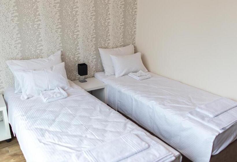 تختخواب و صبحانه Zam Residence