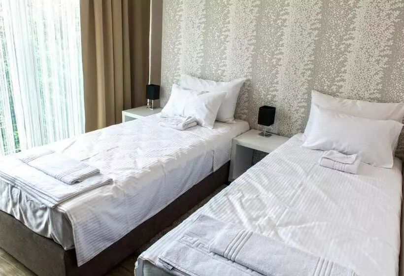 تختخواب و صبحانه Zam Residence