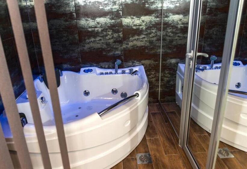 تختخواب و صبحانه Zam Residence