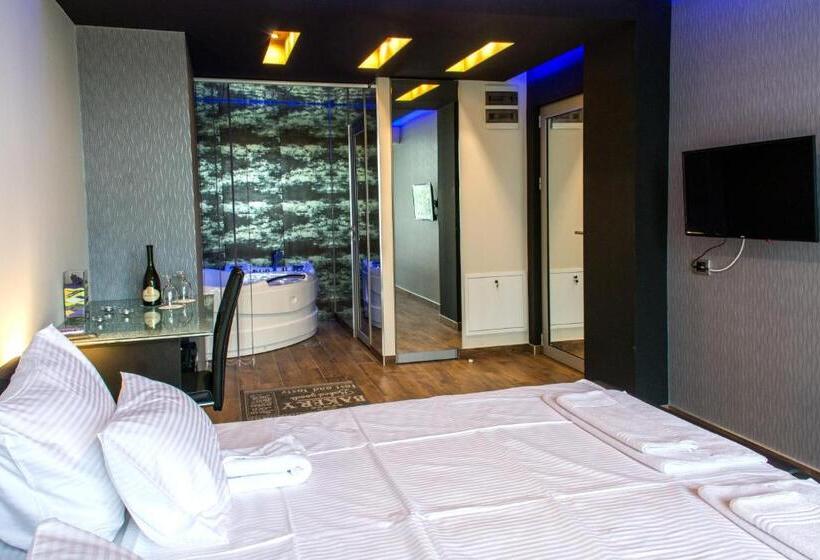 تختخواب و صبحانه Zam Residence