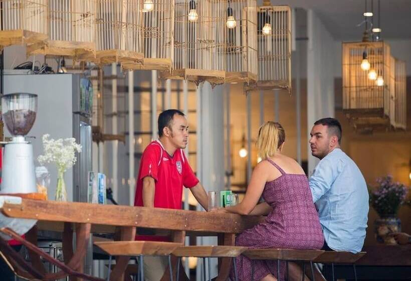 تختخواب و صبحانه Purple Hue Bnb