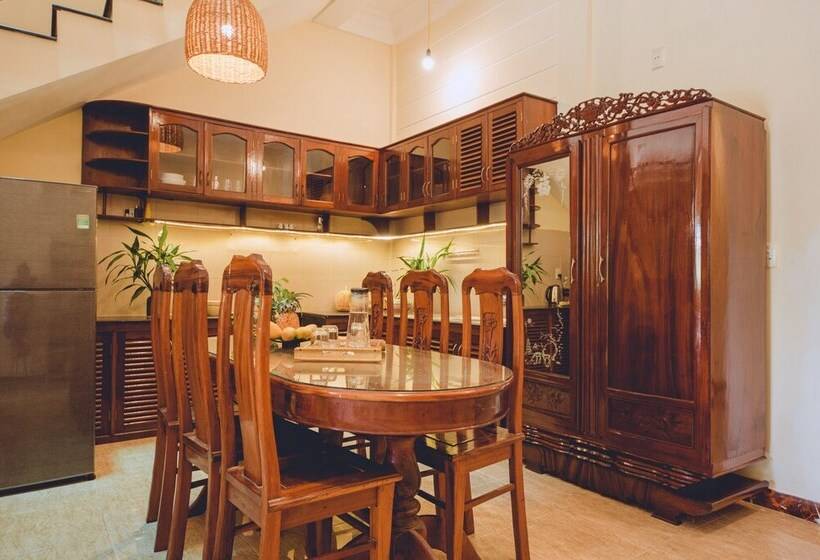 تختخواب و صبحانه Purple Hue Bnb