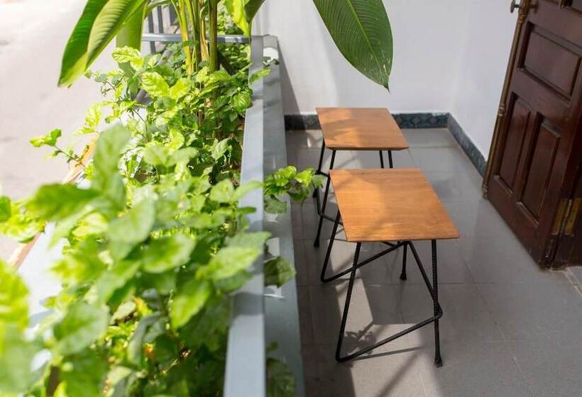 تختخواب و صبحانه Purple Hue Bnb