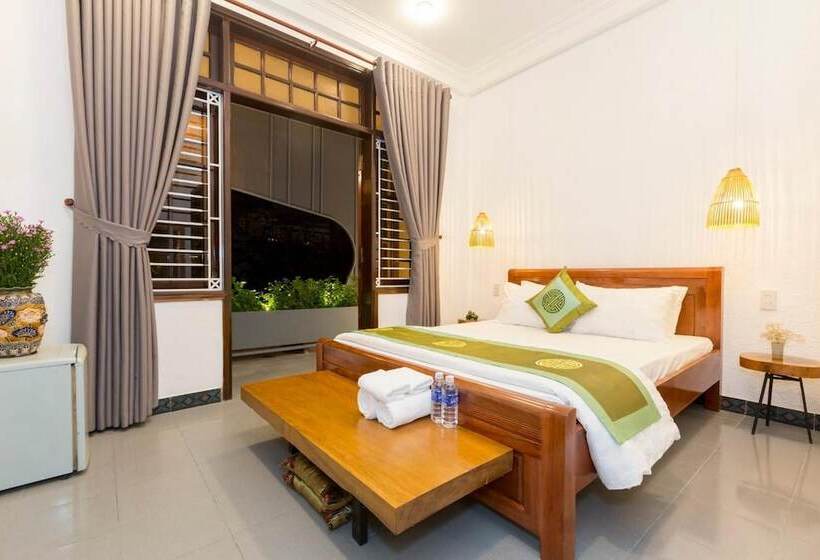 تختخواب و صبحانه Purple Hue Bnb