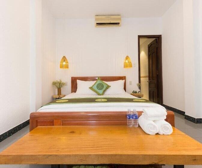 تختخواب و صبحانه Purple Hue Bnb