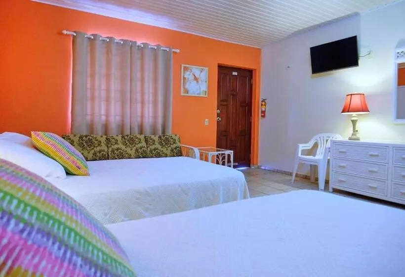 هتل Aruba Quality Apartments & Suites