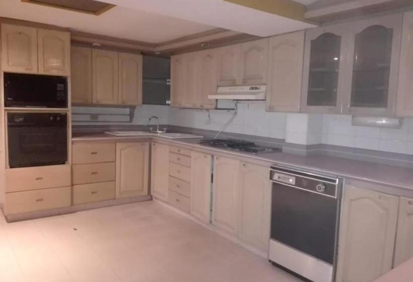 膳宿费 Family Haclams