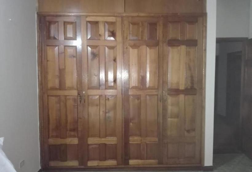 膳宿费 Family Haclams