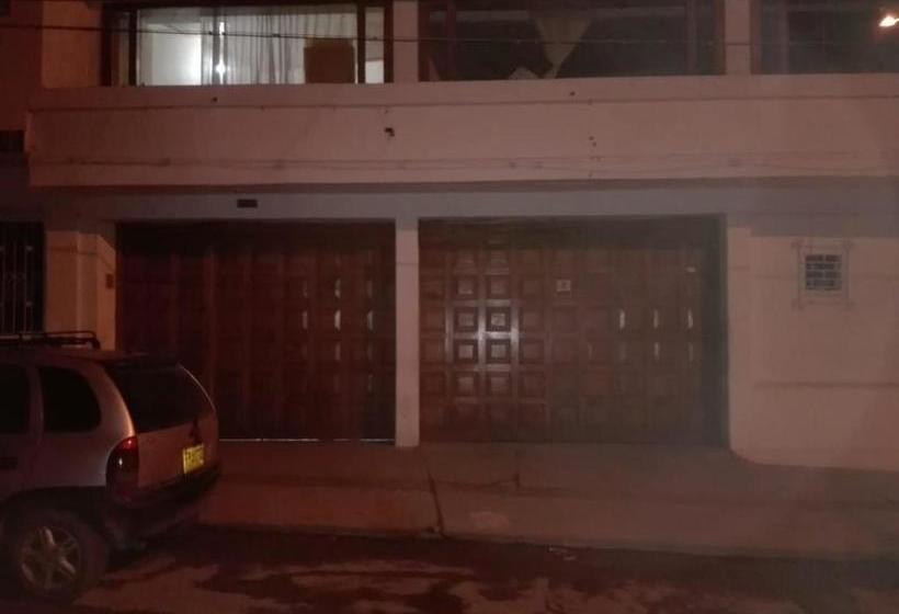 膳宿费 Family Haclams