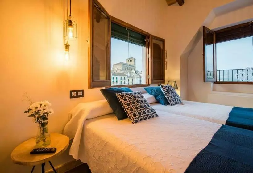 تختخواب و صبحانه La Maroma Rooms & Views