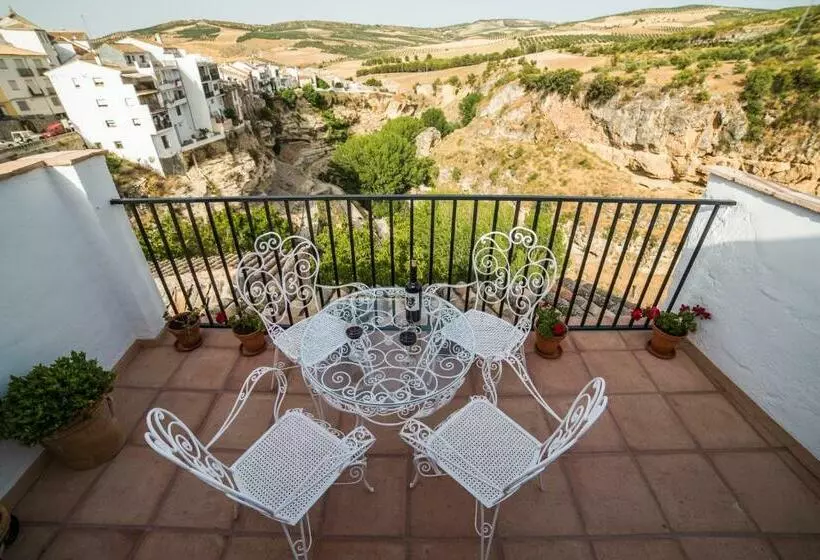 تختخواب و صبحانه La Maroma Rooms & Views