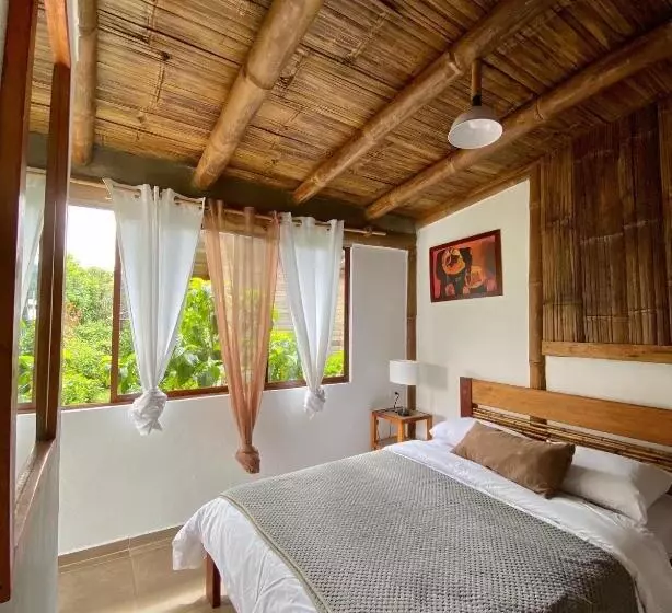 ペンション Cinnamon House