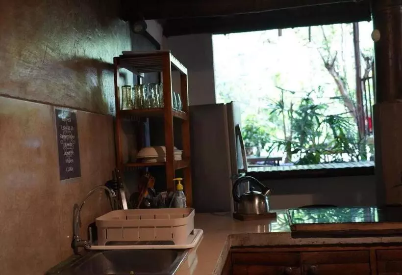 ペンション Cinnamon House