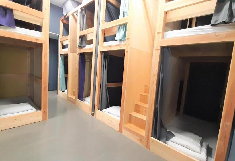 פנסיון Iruka Hostel