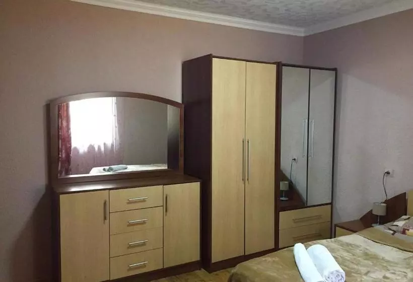 پانسیون Sunny Guesthouse