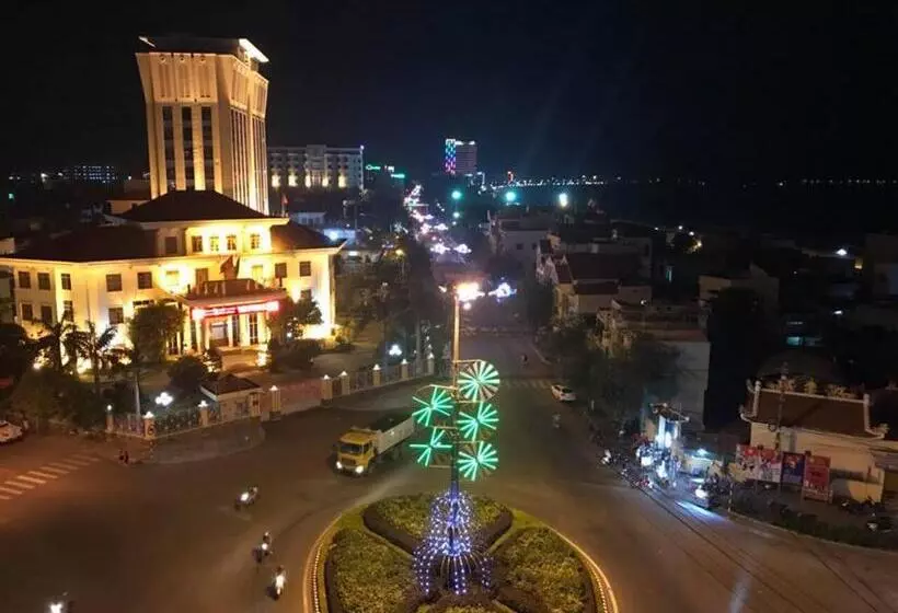 هتل Khách Sạn Trâm Anh