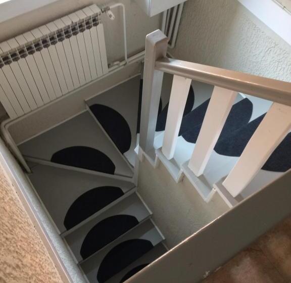 پانسیون Apartman Melody