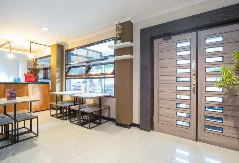 Pansiyon Reddoorz Near Botani Square Mall