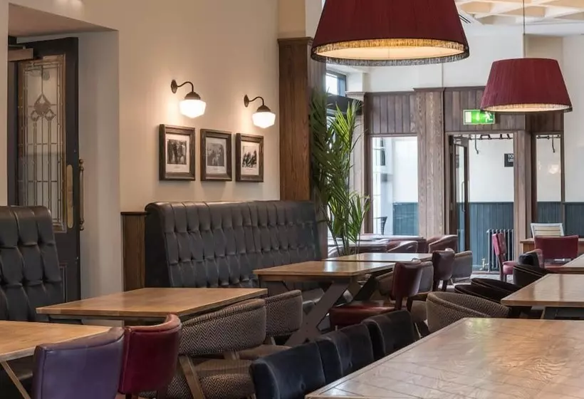 The Old Borough Hotel   Wetherspoon