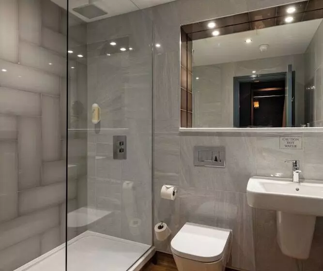 The Old Borough Hotel   Wetherspoon