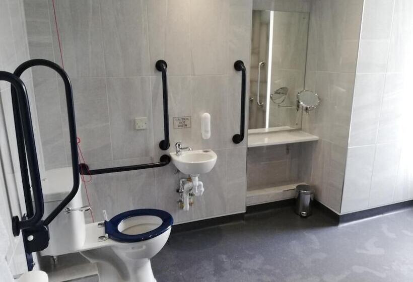 The Old Borough Hotel   Wetherspoon