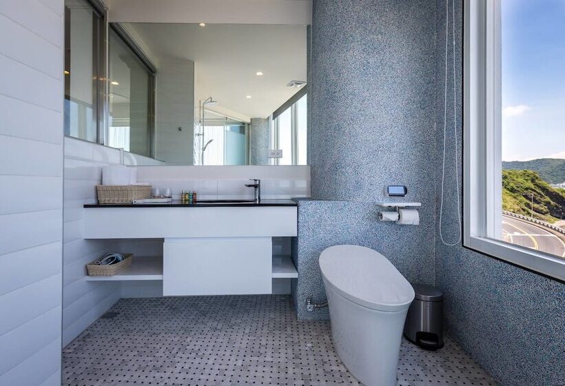 هاستل Brighthouse