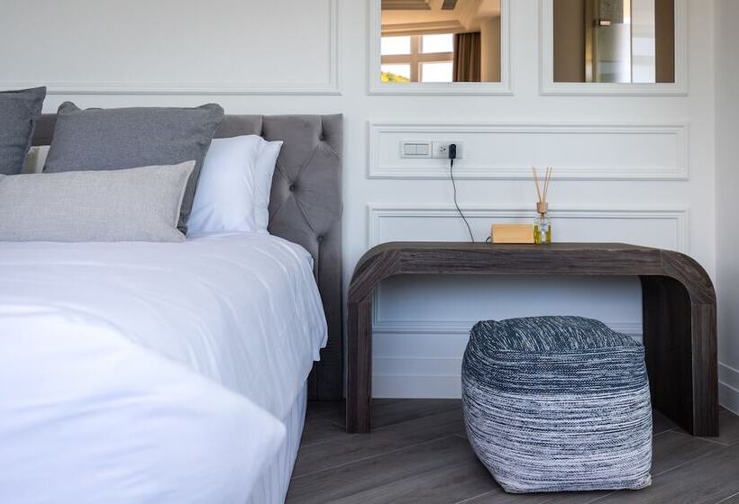 هاستل Brighthouse