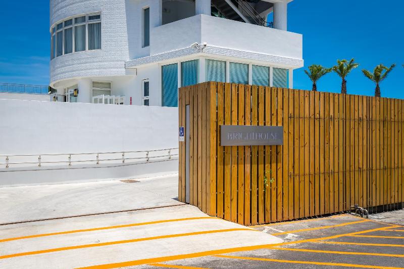 هاستل Brighthouse