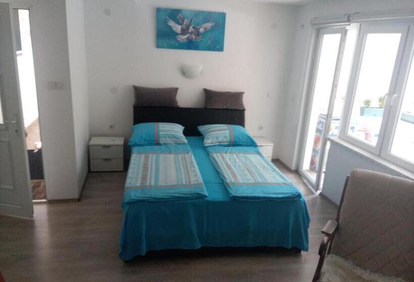 تختخواب و صبحانه Rzav