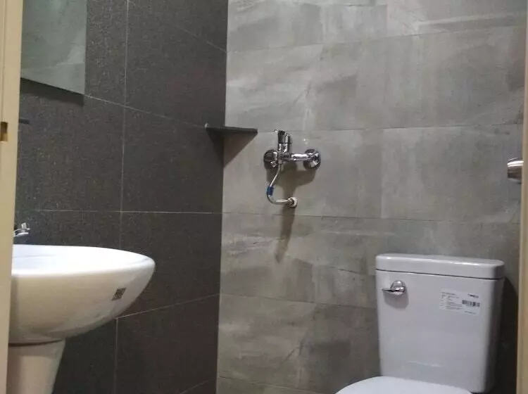 پانسیون Qing Yun Resthouse Gadong Branch