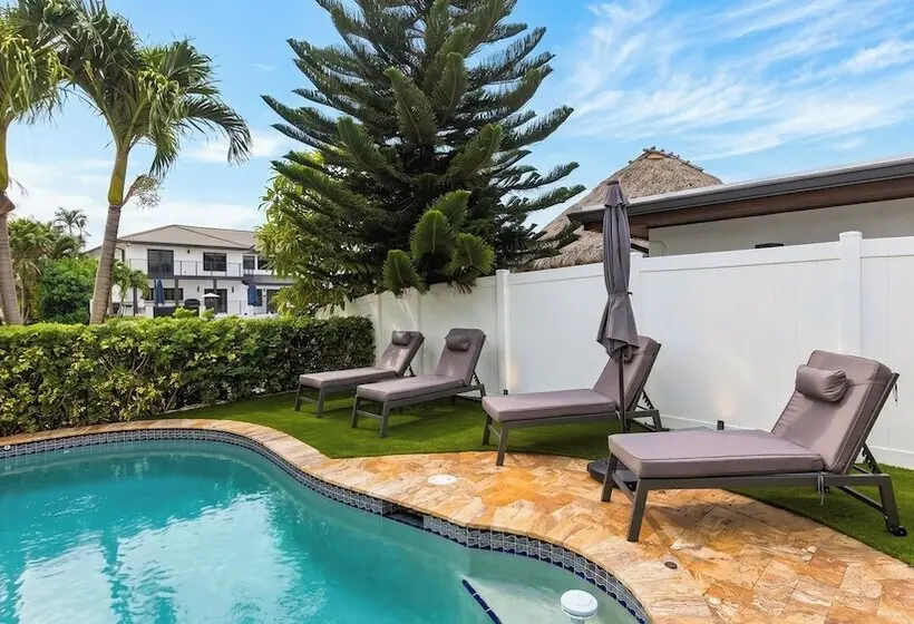 Coral Current By Avantstay Private Pool + Pool Table + Al Fresco Dining Canal Front + Boating