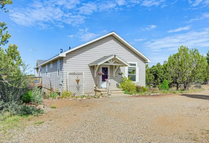 Quiet Porch & Deck! Dog Friendly Home Near Durango