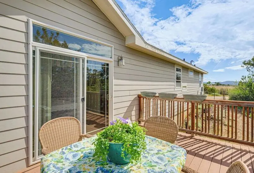 Quiet Porch & Deck! Dog Friendly Home Near Durango