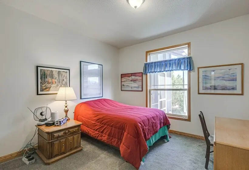 Quiet Porch & Deck! Dog Friendly Home Near Durango