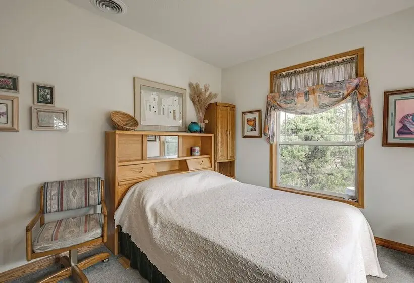 Quiet Porch & Deck! Dog Friendly Home Near Durango