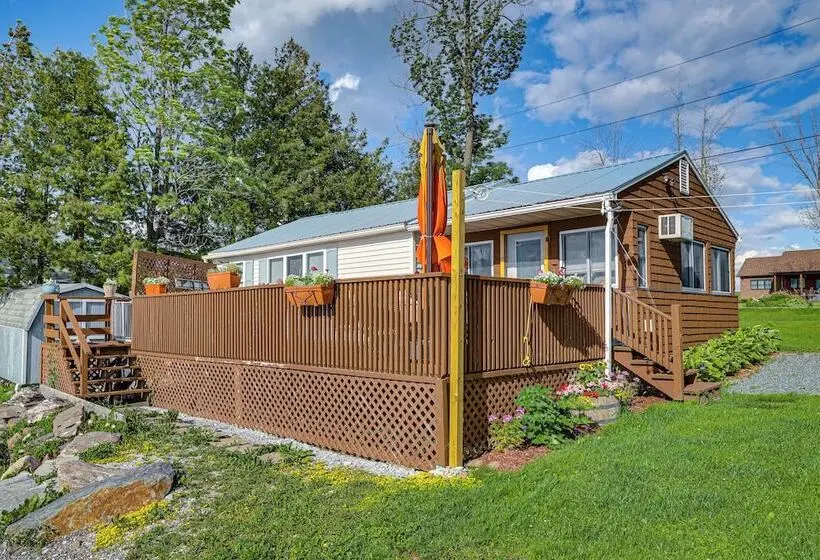 Sunset Views & Deck: Lake Champlain Cottage!