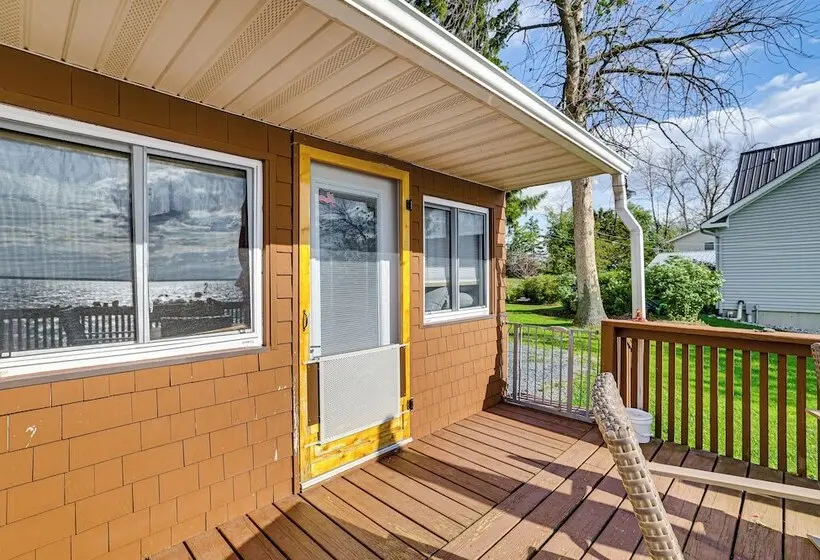Sunset Views & Deck: Lake Champlain Cottage!