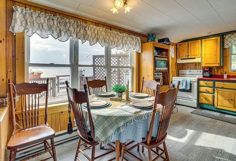 Sunset Views & Deck: Lake Champlain Cottage!
