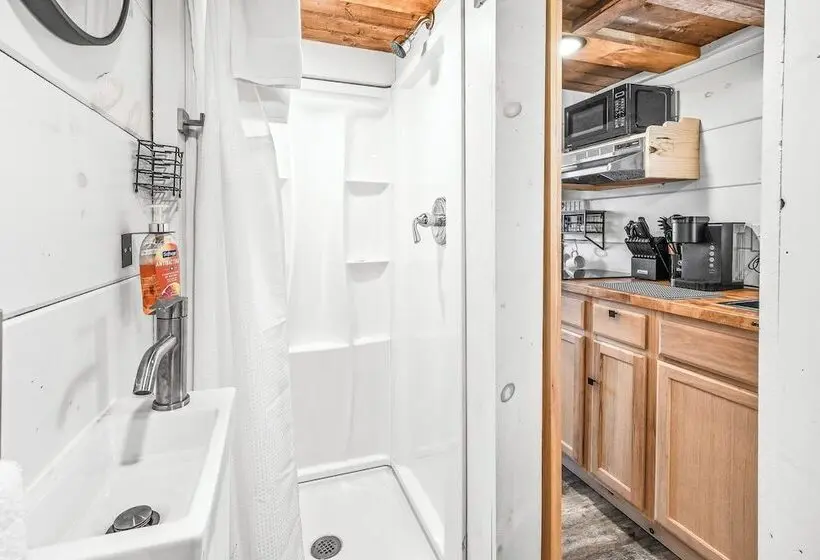 Tiny Home Village Near Dollywood