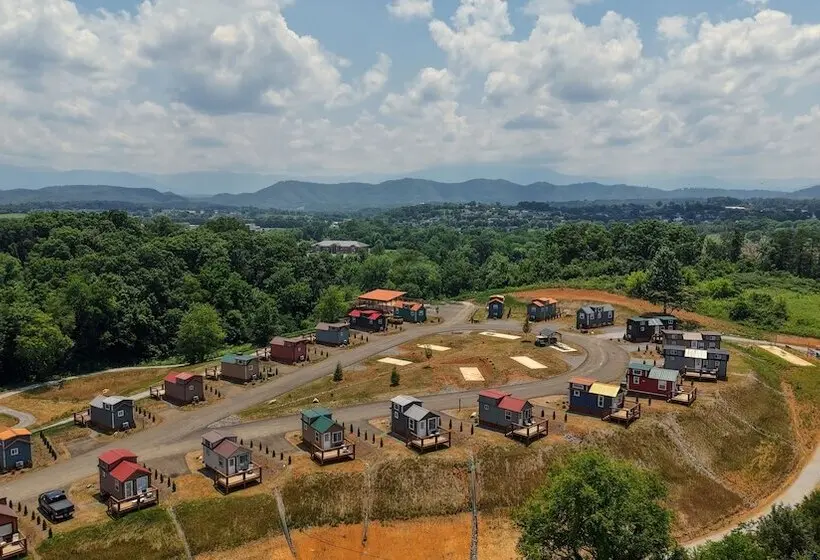 Tiny Home Village Near Dollywood