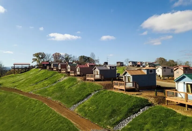Tiny Home Village Near Dollywood
